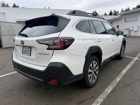 Certified 2024 Subaru Outback Premium image 3