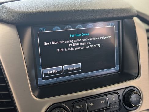 Used 2018 GMC Yukon SLT w/ Open Road Package RWD image 30