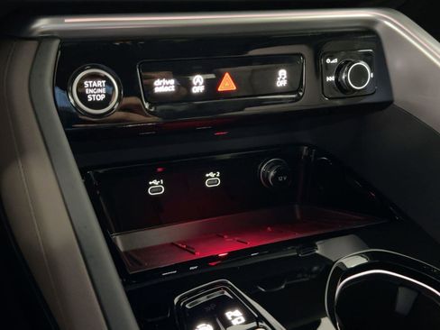 New 2025 Audi Q5 Premium Plus image 19