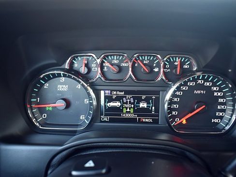 Used 2017 GMC Yukon SLT w/ Open Road Package image 40