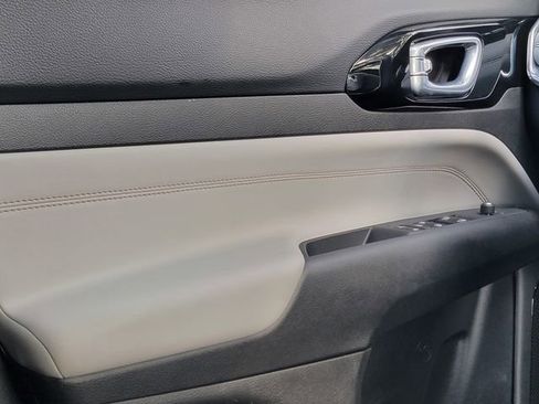 Certified 2023 Jeep Compass Limited AWD/4WD image 37