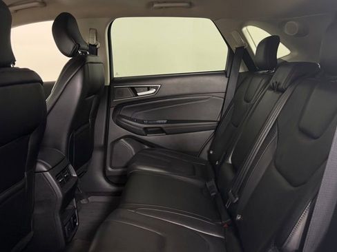 Used 2019 Ford Edge Titanium w/ Cold Weather Package AWD/4WD image 30