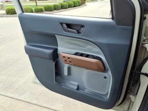 Used 2024 Ford Maverick Lariat image 20