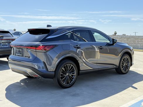 New 2026 Lexus RX 450h AWD image 12