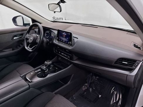 Used 2023 Nissan Rogue SV image 27