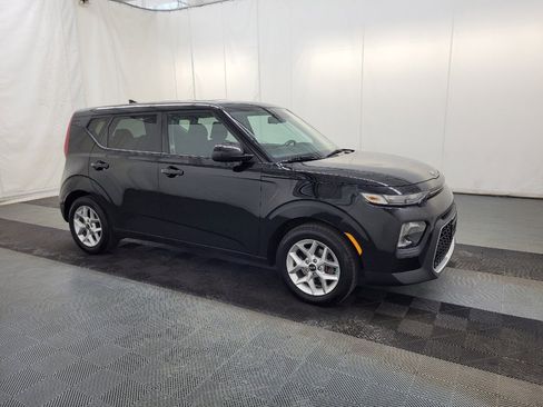Used 2020 Kia Soul S image 11