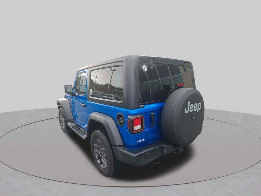 Used 2025 Jeep Wrangler Sport AWD/4WD image 10