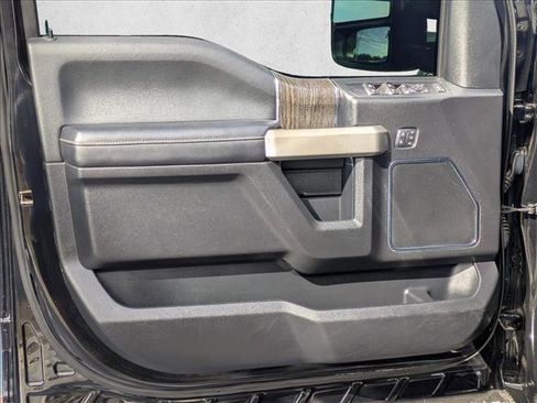 Used 2021 Ford F350 Lariat w/ Chrome Package image 28