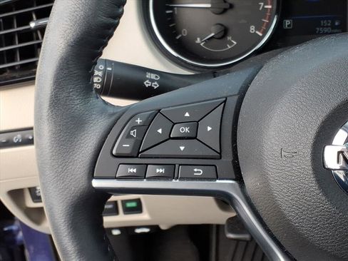 Used 2022 Nissan Rogue Sport SL image 20