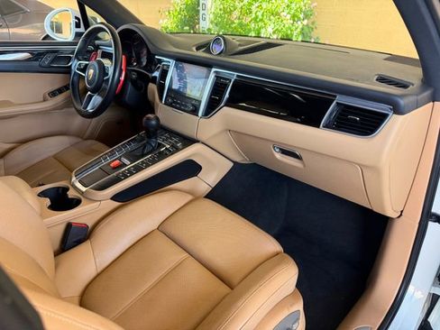 Used 2018 Porsche Macan S AWD/4WD image 25