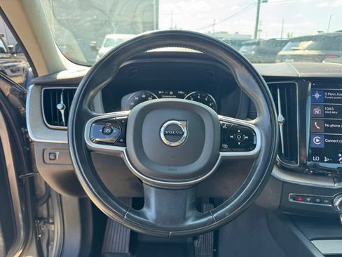 Used 2021 Volvo XC60 T5 Inscription w/ Protection Package Premier AWD/4WD image 19