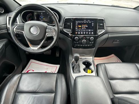 Certified 2022 Jeep Grand Cherokee Limited image 27