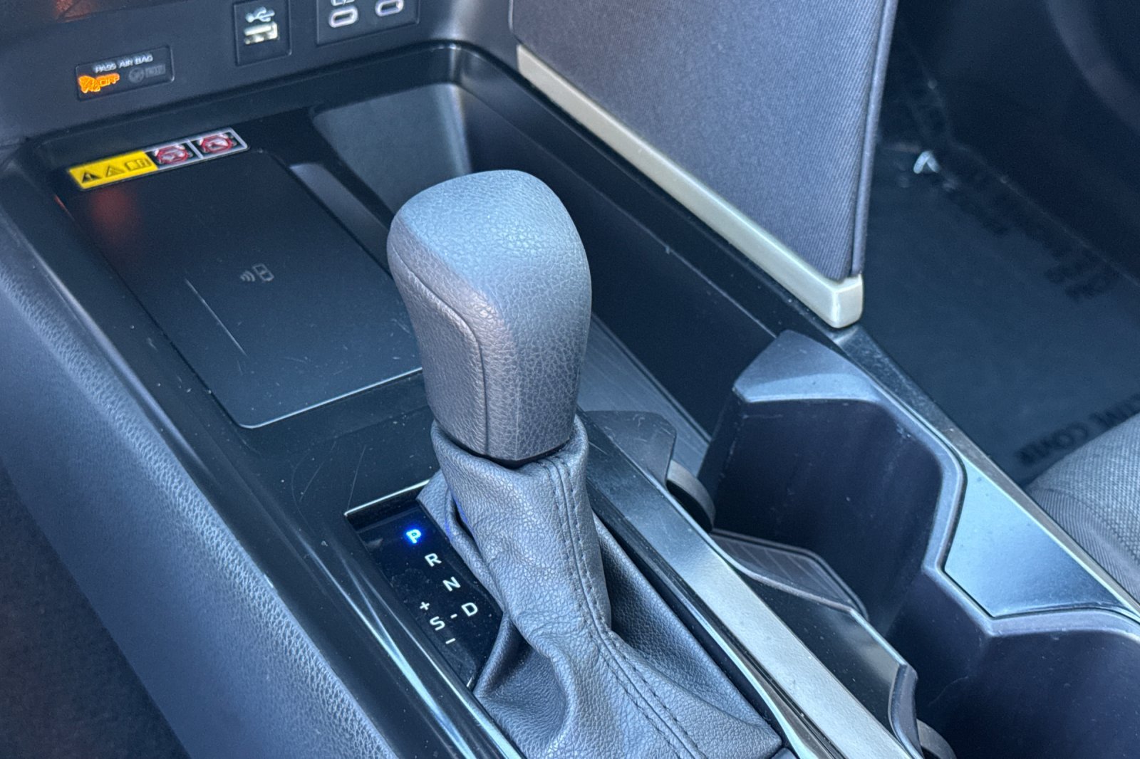 Certified 2025 Toyota Camry LE FWD image 25