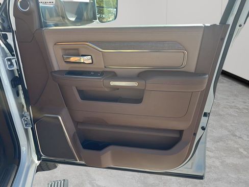 Certified 2022 RAM 2500 Limited image 13