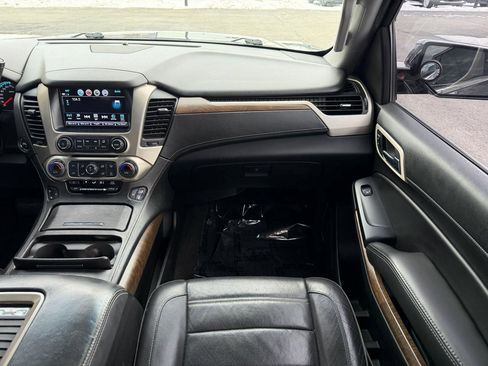 Used 2018 GMC Yukon Denali image 28