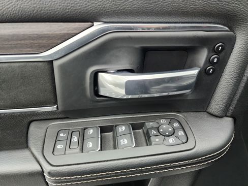 Used 2025 RAM 3500 Laramie image 42