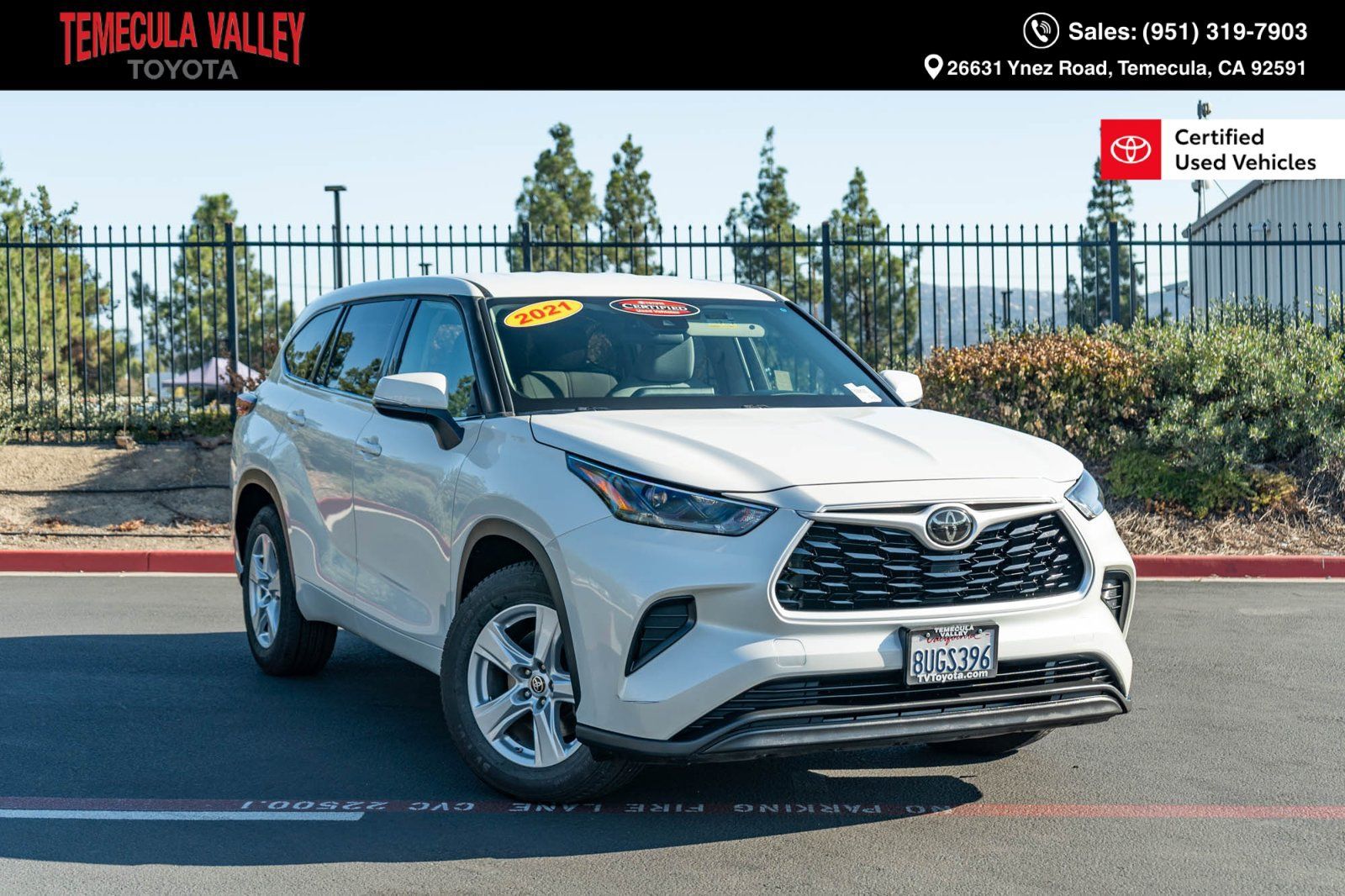 Certified 2021 Toyota Highlander L FWD image 1