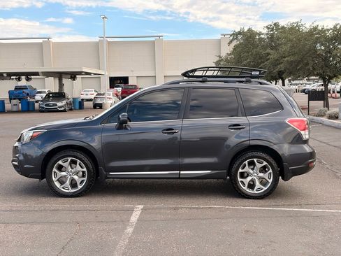 Used 2018 Subaru Forester 2.5i Touring AWD/4WD image 3