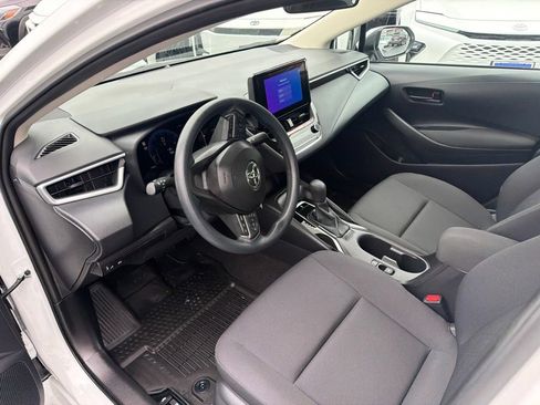 Used 2026 Toyota Corolla LE FWD image 18