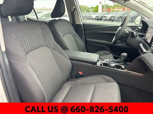 Used 2026 Toyota Camry LE FWD image 8