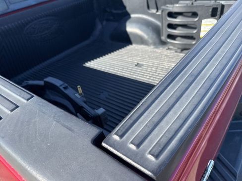 Used 2012 Ford F150 XLT w/ XLT Chrome Pkg image 19