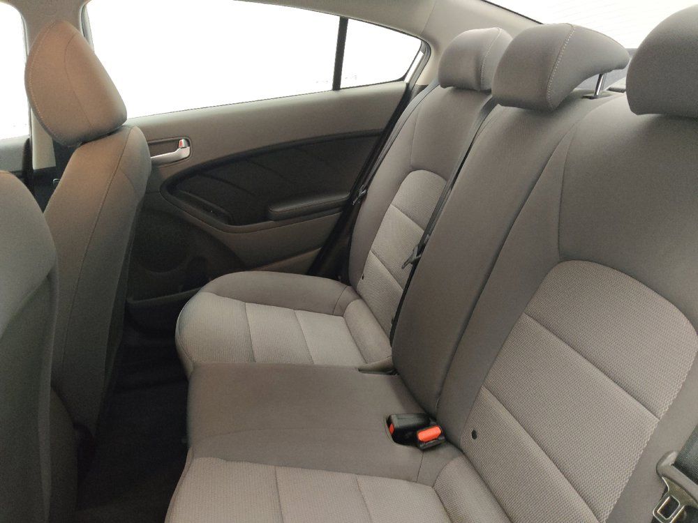 Used 2018 Kia Forte LX FWD image 18