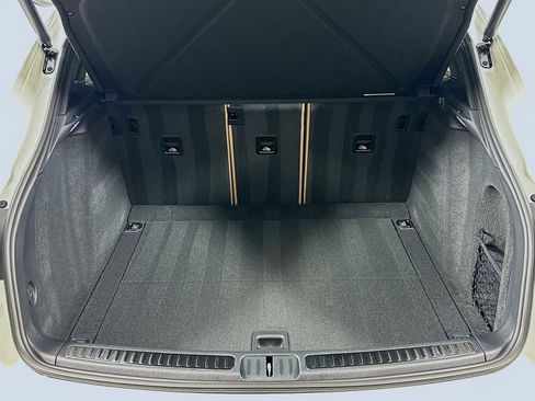 New 2026 Porsche Macan S image 26