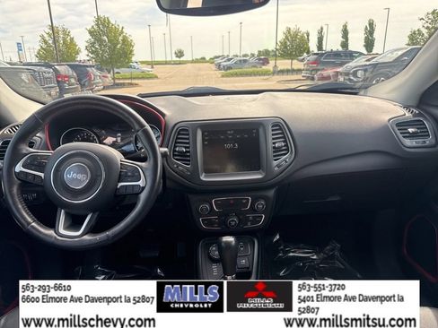 Used 2018 Jeep Compass Trailhawk w/ Cold Weather Group AWD/4WD image 23