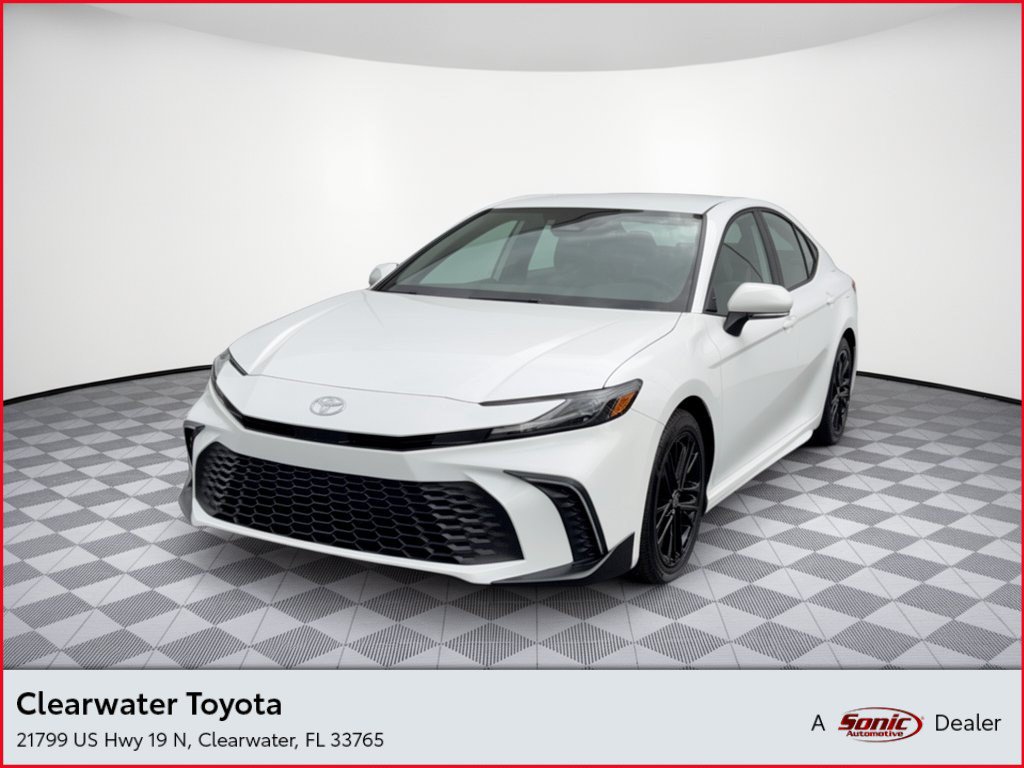 Used 2026 Toyota Camry SE FWD image 1