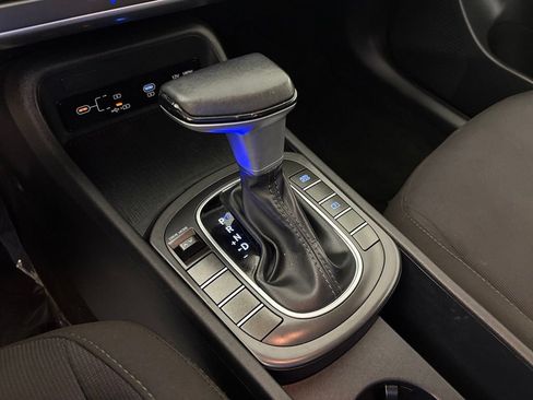 Used 2025 Hyundai Kona SEL FWD image 33