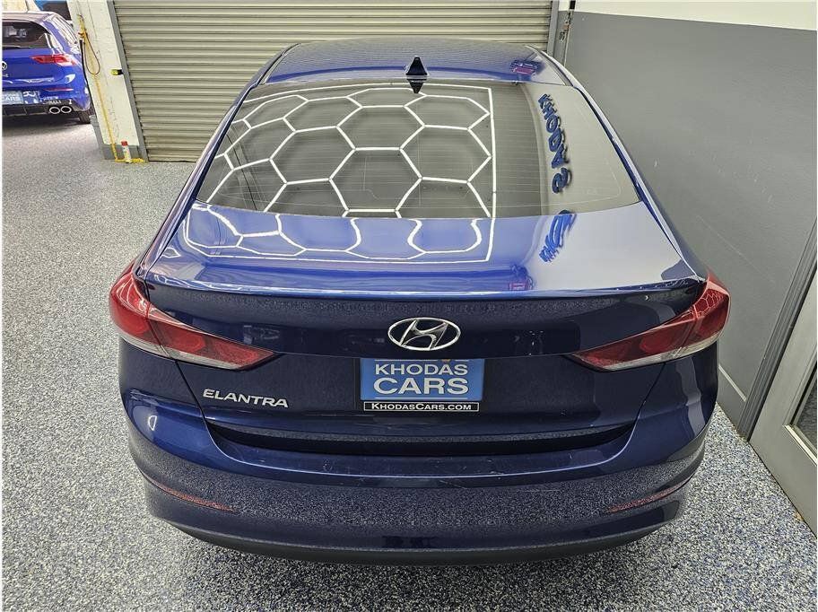 Used 2018 Hyundai Elantra SEL FWD image 4