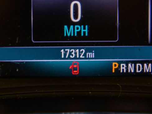 Used 2020 Buick Encore Preferred FWD image 33