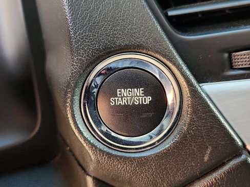Used 2019 GMC Yukon SLT w/ Open Road Package RWD image 9