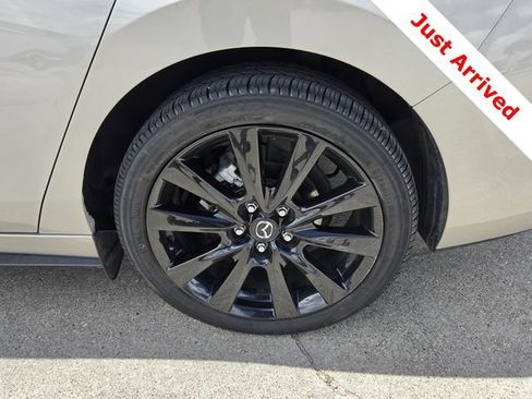 Used 2024 MAZDA MAZDA3 s FWD image 24