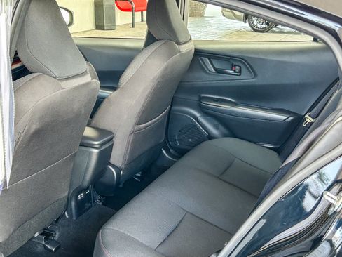 Used 2024 Toyota Prius Prime FWD image 18