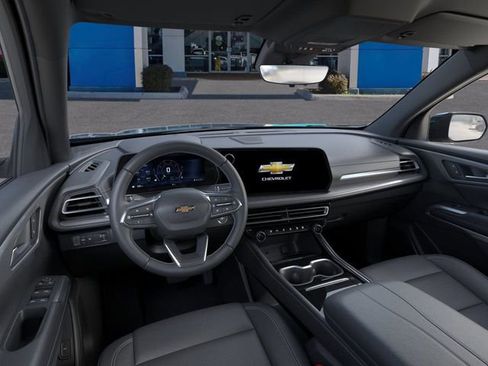New 2026 Chevrolet Traverse LT w/ Driver Confidence Package image 15