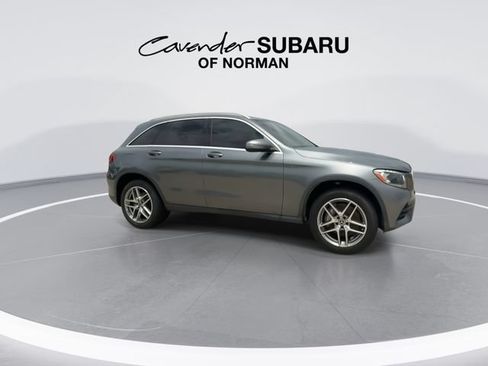Used 2019 Mercedes-Benz GLC 300 image 2