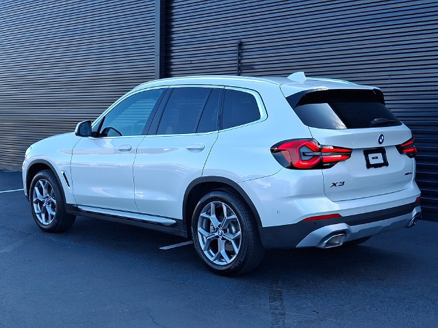 Used 2024 BMW X3 xDrive30i w/ Premium Package AWD/4WD image 3