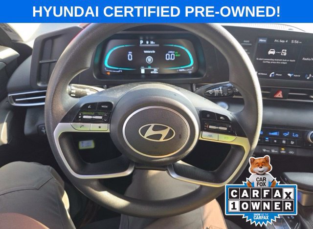 Used 2025 Hyundai Elantra Hybrid FWD image 12
