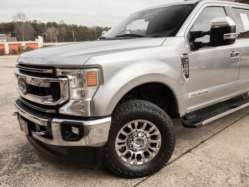 Used 2021 Ford F250 XLT w/ XLT Premium Package AWD/4WD image 3