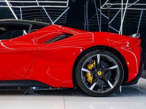Used 2021 Ferrari SF90 Stradale AWD/4WD image 19