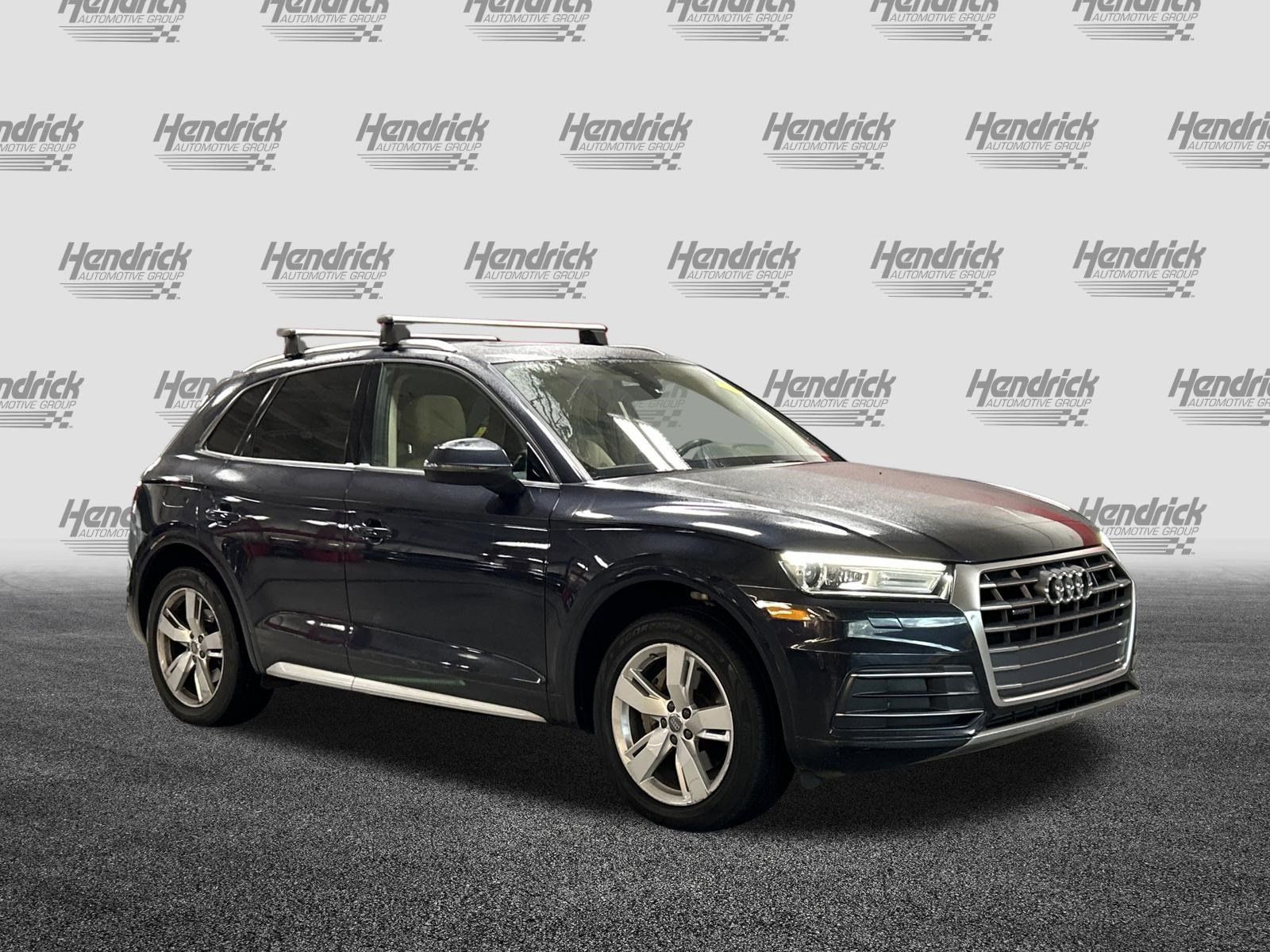 Used 2018 Audi Q5 2.0T Premium w/ Convenience Package AWD/4WD image 2