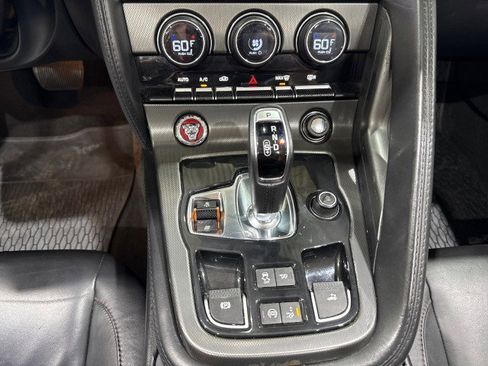 Used 2014 Jaguar F-TYPE S image 17