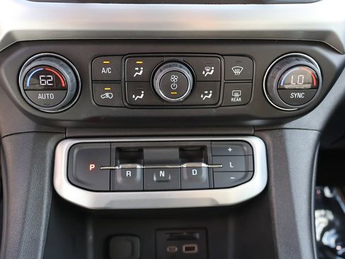 Used 2023 GMC Acadia SLT image 56