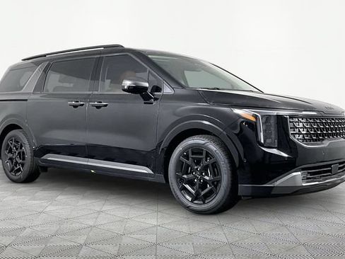 New 2026 Kia Carnival SX w/ SX Dark Edition Package FWD image 3