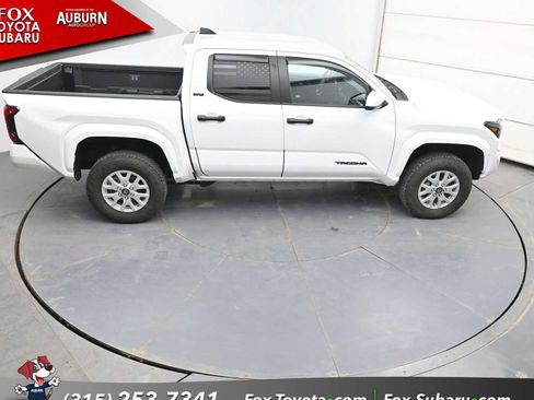 Used 2025 Toyota Tacoma SR5 image 27