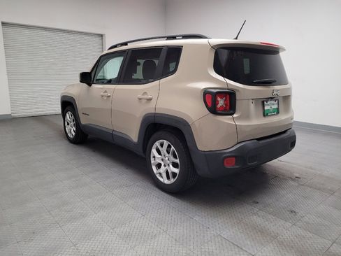 Used 2015 Jeep Renegade Latitude image 5