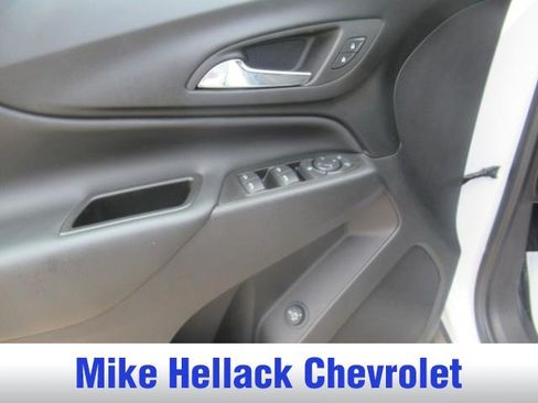 Used 2024 Chevrolet Equinox LT AWD/4WD image 7
