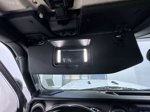 Used 2021 Jeep Wrangler Unlimited Sport image 33