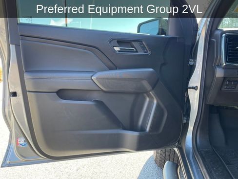 Used 2024 GMC Canyon Elevation w/ Convenience Package image 12